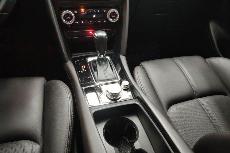 马自达CX-4 2020款 2.5L 自动两驱蓝天驾趣版局部细节18