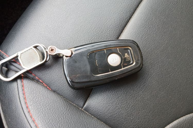 哈弗H6 2015款 运动版 1.5T 自动两驱豪华型中控内饰11