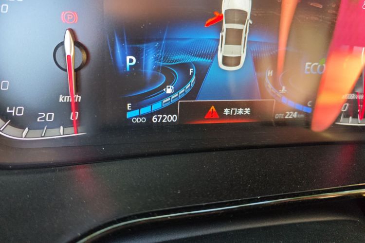 长安CS85 COUPE 2019款 1.5T DCT动版 国VI中控内饰15