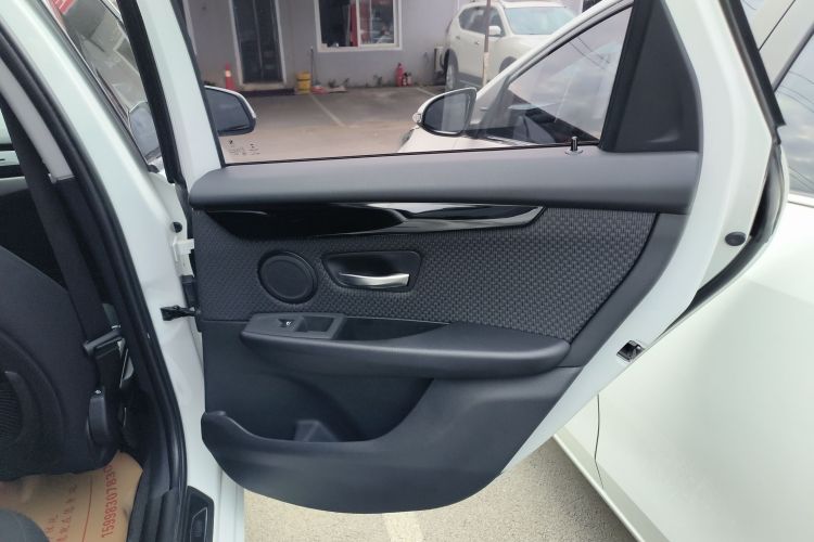 宝马2系旅行车 2019款 218i 时尚型中控内饰45