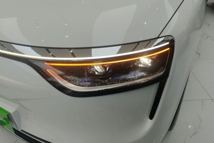 鸿蒙智行 问界M8 2025款 增程 Max+版 53.4kWh 5座版局部细节36