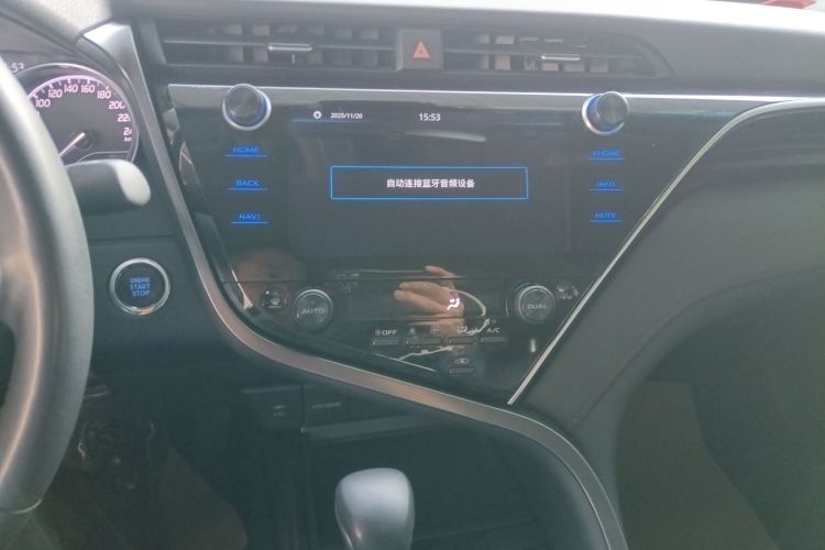 丰田 凯美瑞 2019款 2.0G 豪华版 国VI中控内饰16