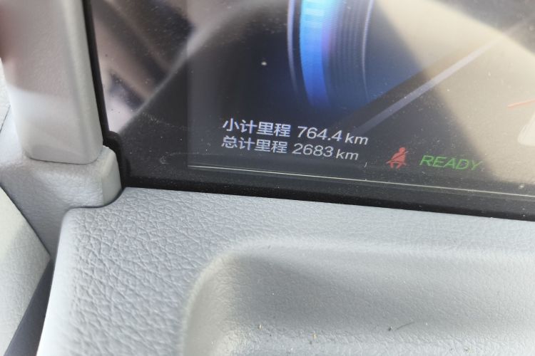 奔腾小马 2025款 222km 灵动马中控内饰15