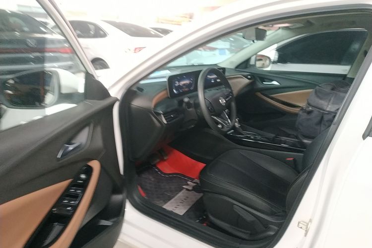 别克 威朗 2022款 Pro 533T 乐享版中控内饰7003