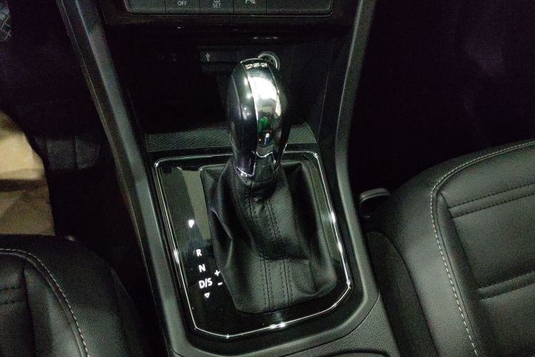 大众 2018款 途安L 280TSI DSG舒适版 7座 国V局部细节18