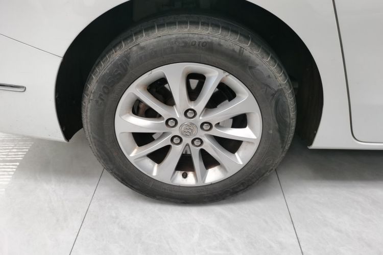 别克GL8 2018款 ES 28T 尊享型 国VI车身外观6008