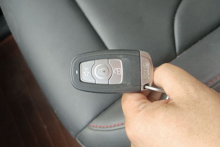 哈弗H6 2017款 经典版 1.5T 自动两驱都市型中控内饰11