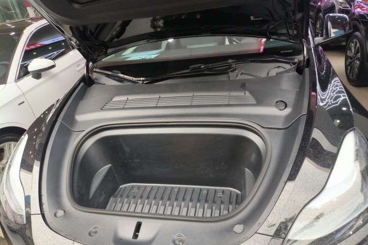 特斯拉 Model Y 2022款 后轮驱动版局部细节24