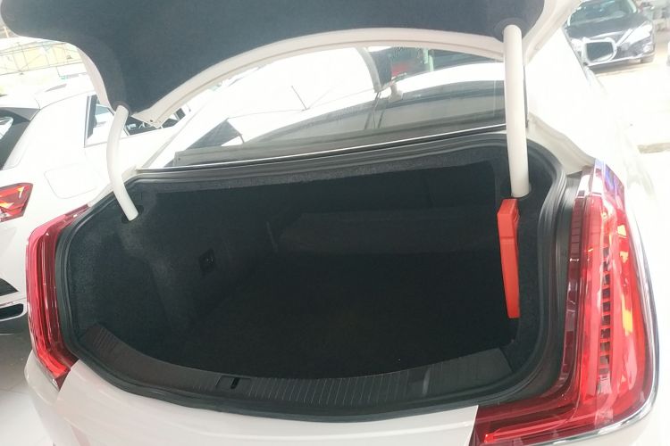 凯迪拉克XTS 2018款 28T 精英型局部细节23