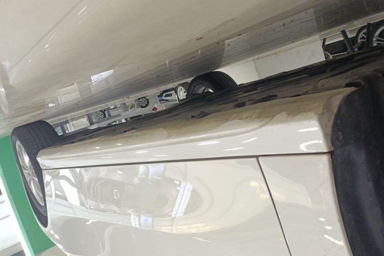 奔驰A级 2021款 A 180 L 运动轿车局部细节9002