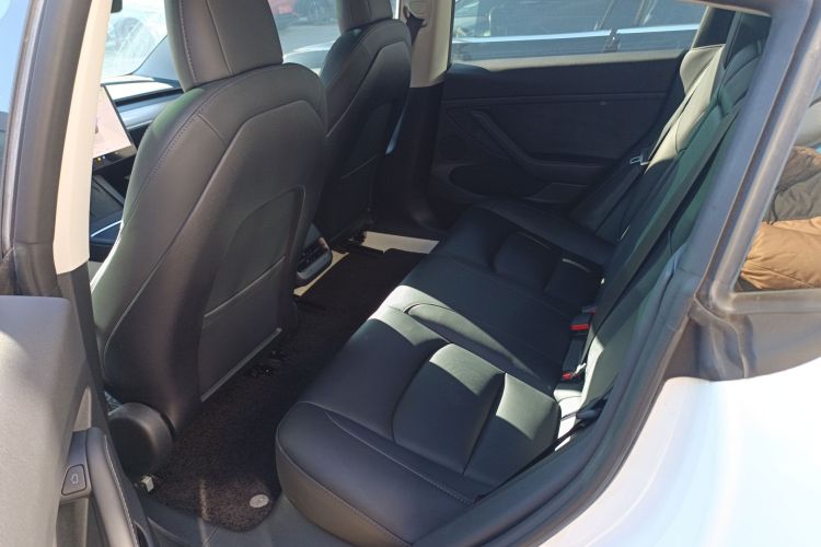 特斯拉 Model 3 2022款 后轮驱动版中控内饰7004