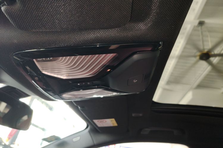 宝马5系 2020款 530Li 领先型 M运动套装局部细节22