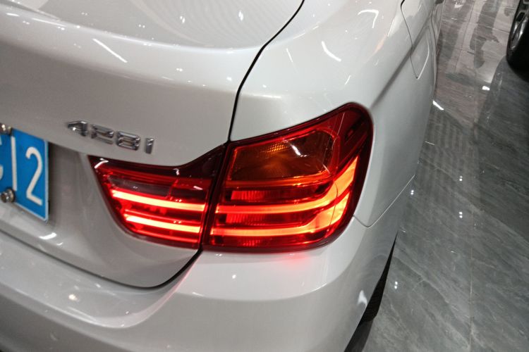 宝马4系 2014款 428i  xDrive Gran Coupe 设计套装型车身外观9