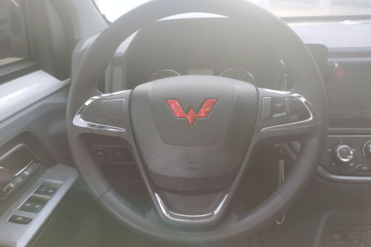 五菱汽车 五菱征途 2021款 1.5L开拓型LAR中控内饰13