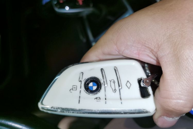 宝马1系 2022款 125i M运动曜夜版中控内饰11