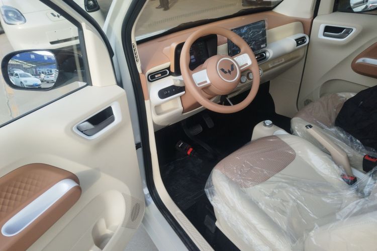 五菱汽车 宏光MINIEV 2024款 第三代 215km 青春版中控内饰7003