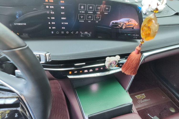 凯迪拉克CT6 2023款 28T 尊贵型中控内饰16