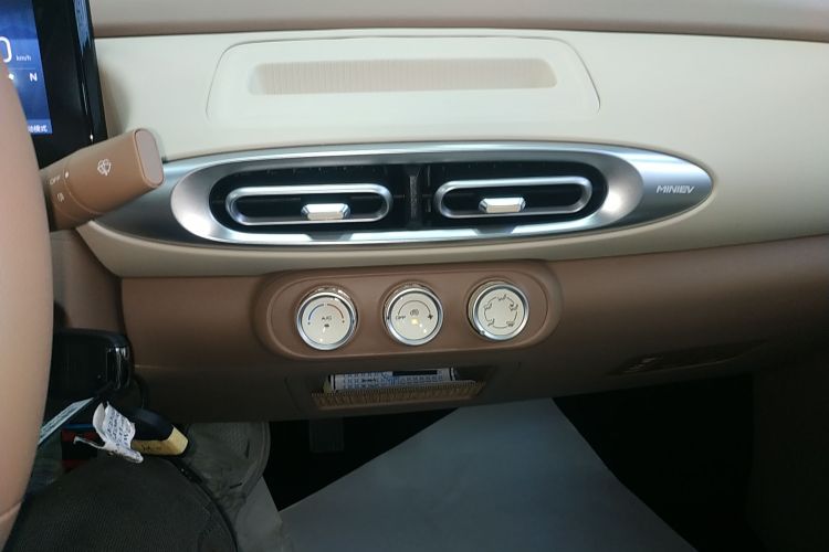 五菱汽车 宏光MINIEV 2025款 四门版 进阶款局部细节16