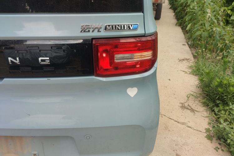 五菱汽车 宏光MINIEV 2022款 自在款 三元锂车身外观6006