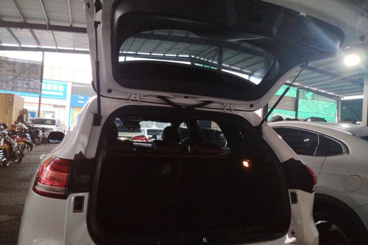 哈弗H6 2017款 红标 2.0T 自动两驱智尚型机舱底盘23