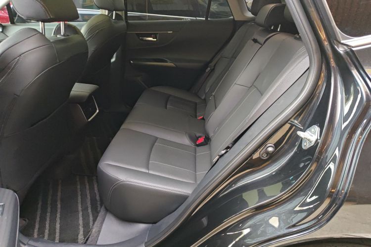 丰田 凌放HARRIER 2022款 2.0L CVT两驱尊享版中控内饰21