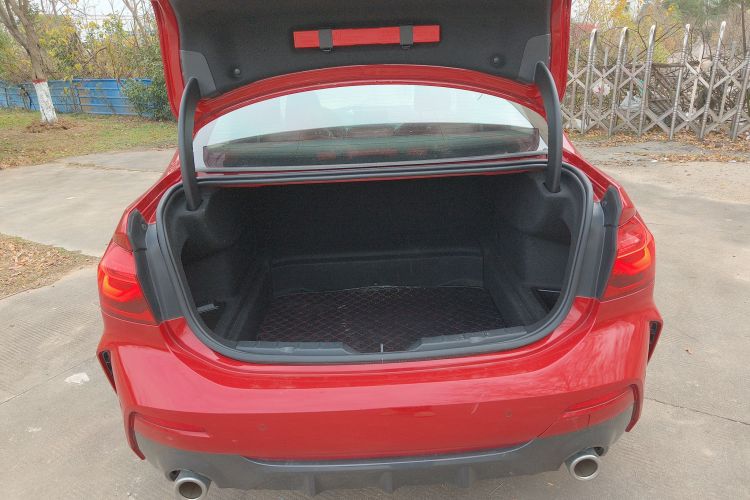 宝马1系 2020款 120i M运动套装机舱底盘23