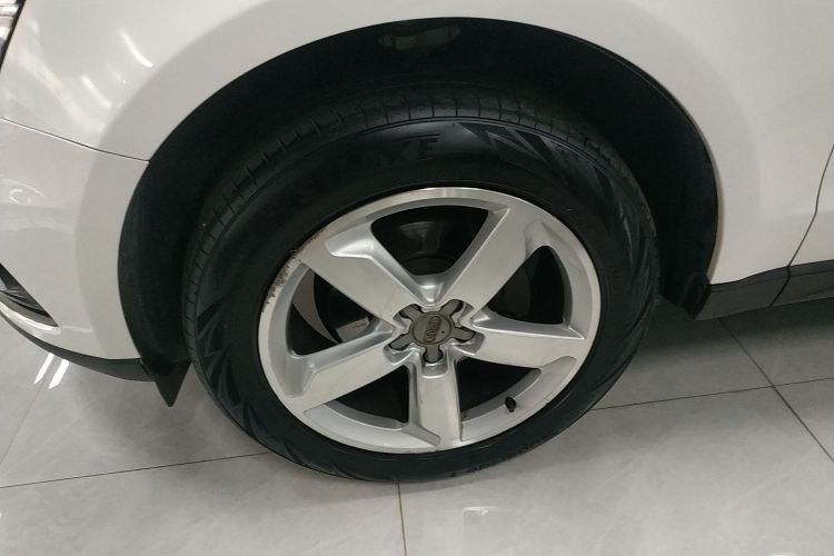 奥迪Q5 2016款 40 TFSI 技术型车身外观6007