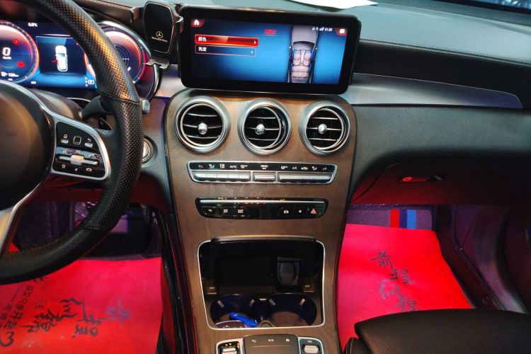 奔驰GLC 2020款 GLC 260 L 4MATIC 豪华型中控内饰16