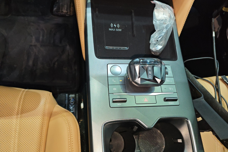 比亚迪 宋L DM-i 2024款 112km 超越型中控内饰18