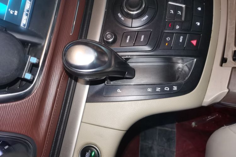 别克GL8 2017款 25S 豪华型 国V局部细节18