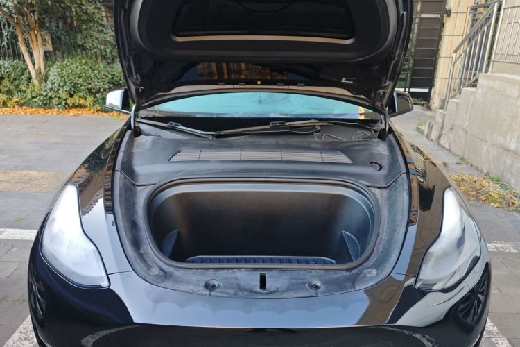 特斯拉 Model Y 2022款 后轮驱动版局部细节24
