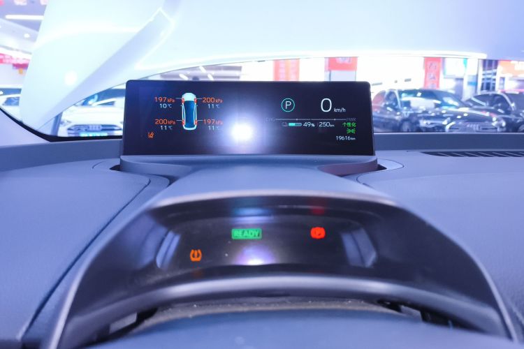 丰田bZ3 2024款 517km 精英PRO中控内饰14