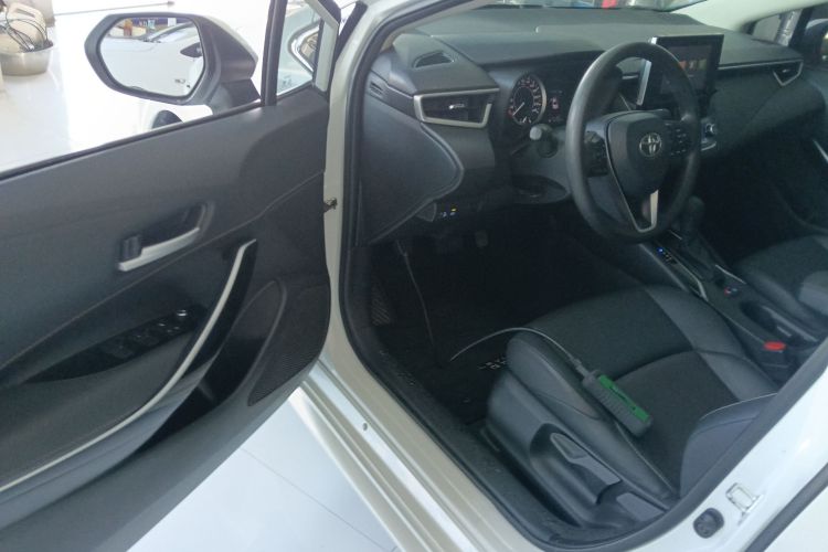 丰田 凌尚 2021款 2.0L 豪华版中控内饰7003