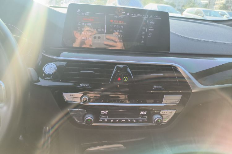 宝马6系GT 2020款 630i M运动大旅行家版中控内饰16