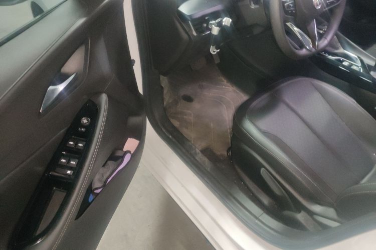 别克 威朗 2023款 Pro 乐享版中控内饰20