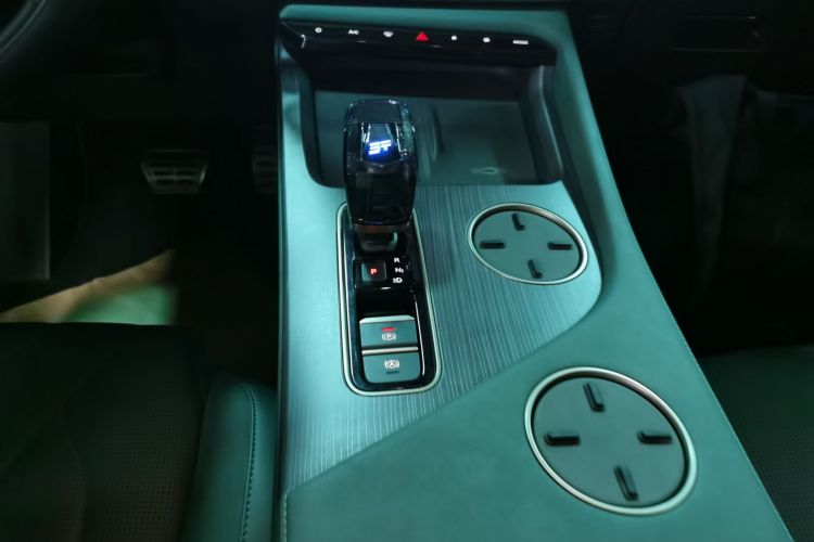 捷途山海L9 2024款 1.5TD 2DHT Pro 7座中控内饰18