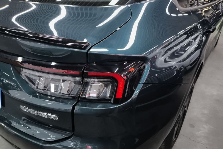 福特 蒙迪欧 2023款 1.5T E-混动 ST-Line车身外观9