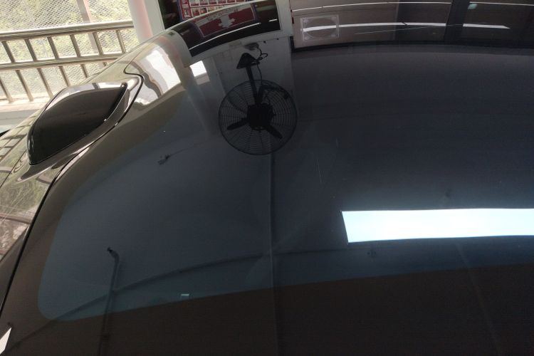 小米汽车 小米YU7 2025款 超长续航高性能四驱Max版局部细节57