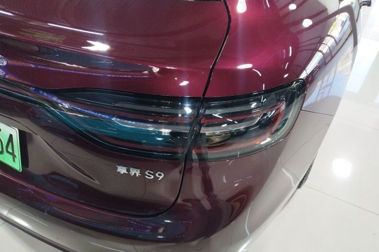 鸿蒙智行 享界S9 2024款 纯电 Ultra 四驱旗舰版车身外观9