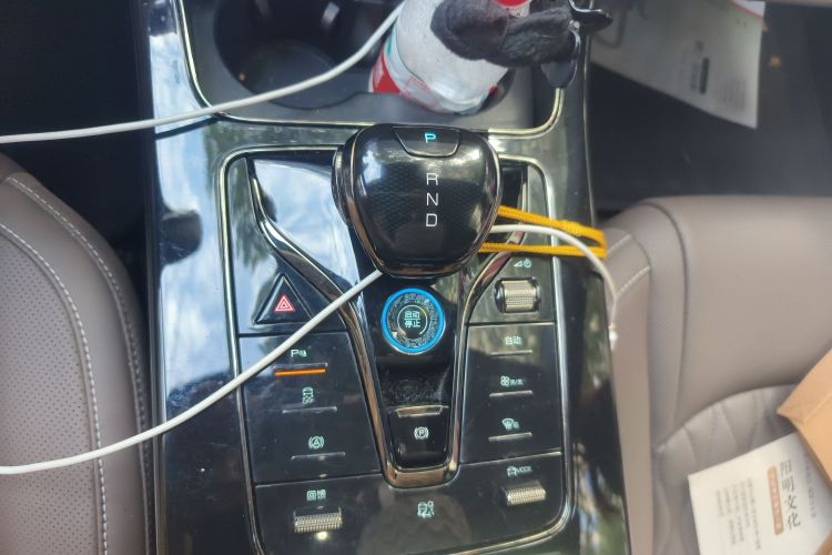 比亚迪 汉 2024款 EV 荣耀版 506KM前驱尊贵型中控内饰18