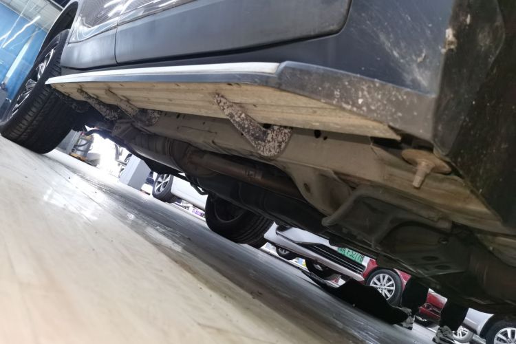 上汽大通MAXUS D90 2017款 2.0T 自动两驱 天王星局部细节9001