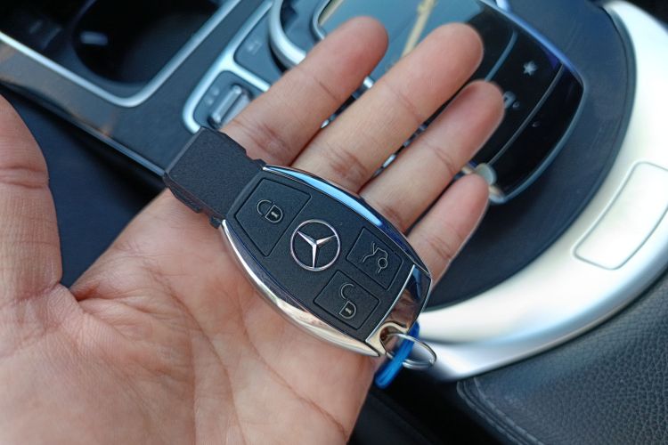 奔驰C级 2016款 C 200 L 运动型中控内饰11