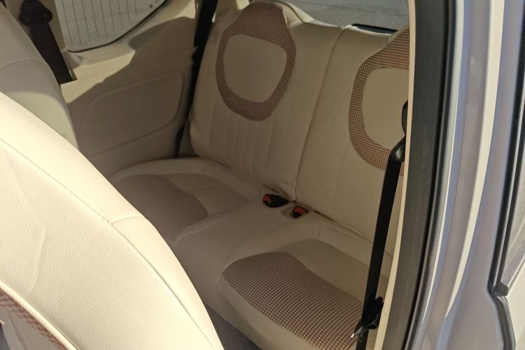 五菱汽车 宏光MINIEV 2024款 第三代 215km 青春版中控内饰21