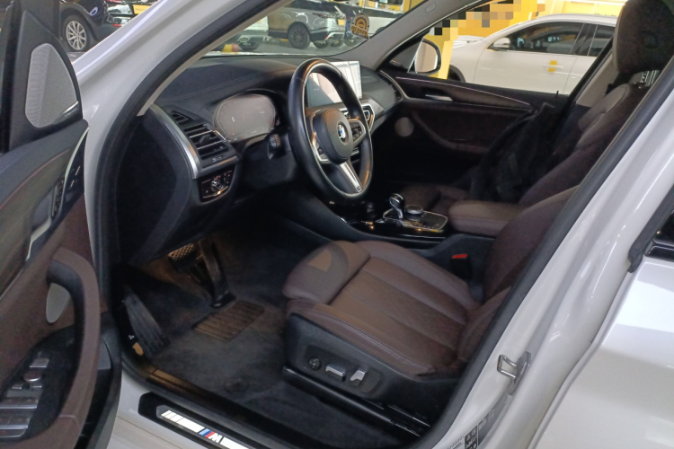 宝马X3 2022款 xDrive30i 领先型 M曜夜套装中控内饰20