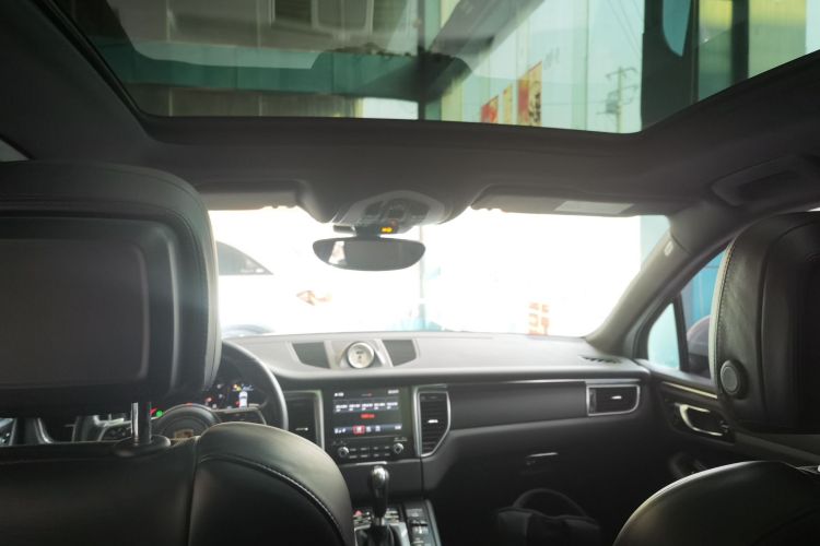 保时捷 2017款  Macan 2.0T中控内饰22