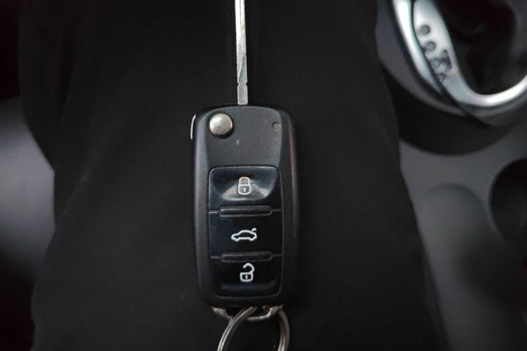 大众 途安 2015款 1.4T DSG舒适版5座中控内饰11