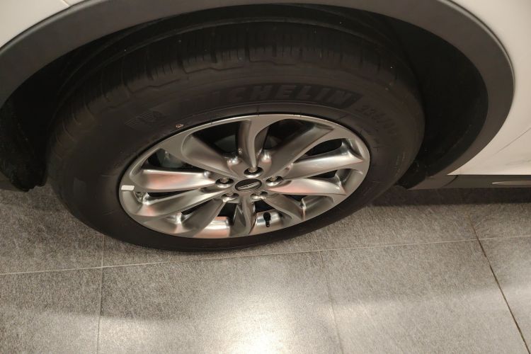 林肯 冒险家 2021款 2.0T 两驱尊享版车身外观6002