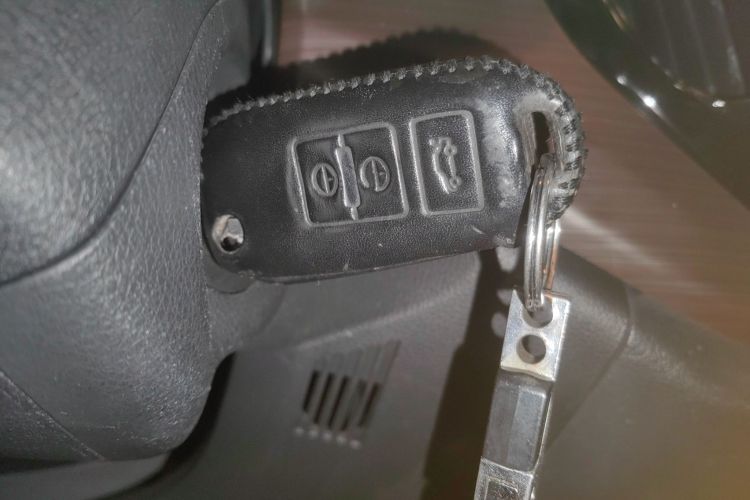 一汽 森雅R7 2016款 1.6L 手动豪华型中控内饰7001