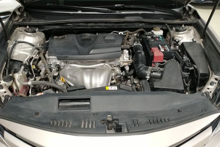 丰田 凯美瑞 2018款 2.0G 豪华版机舱底盘24