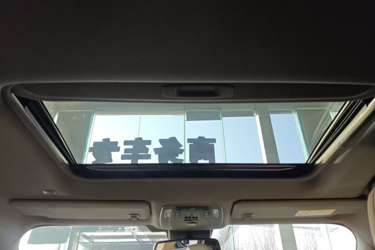 丰田 赛那SIENNA 2021款 2.5L混动 豪华版中控内饰22